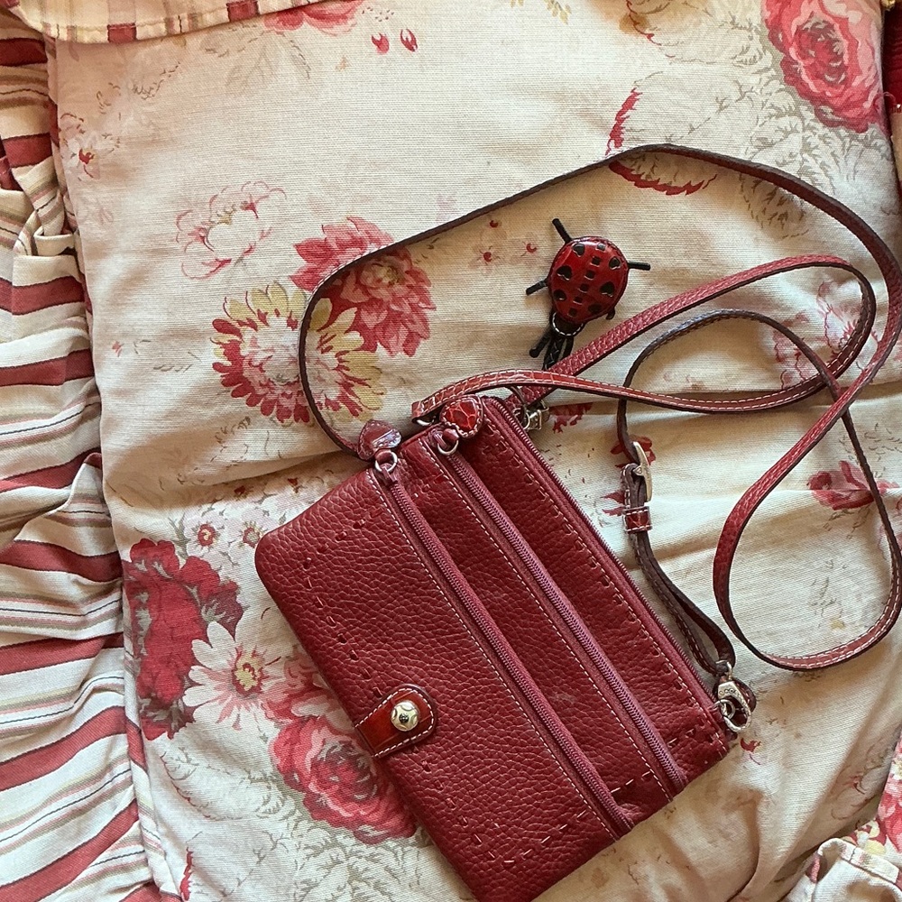 Elegant Red Women's Crossbody Bag
